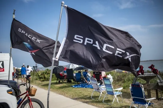 Banderas SpaceX &mdash; cap&iacute;tulo IA